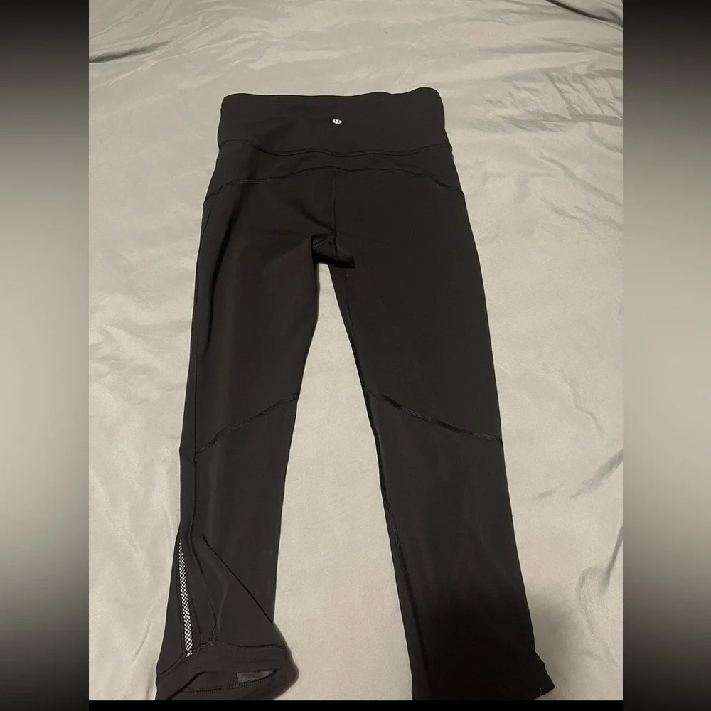 Lululemon Hit It 21' Crop